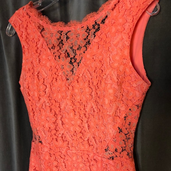 Dolce Vita coral lace dress - Picture 10 of 14